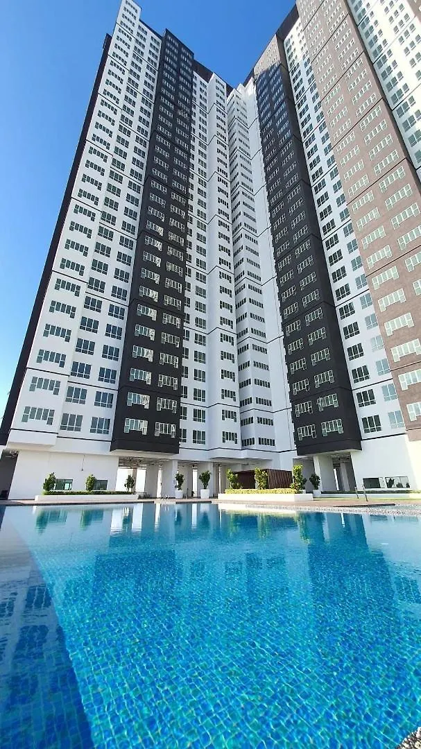 New Cozy Two Bedroom Apartment By Melaka Seaside