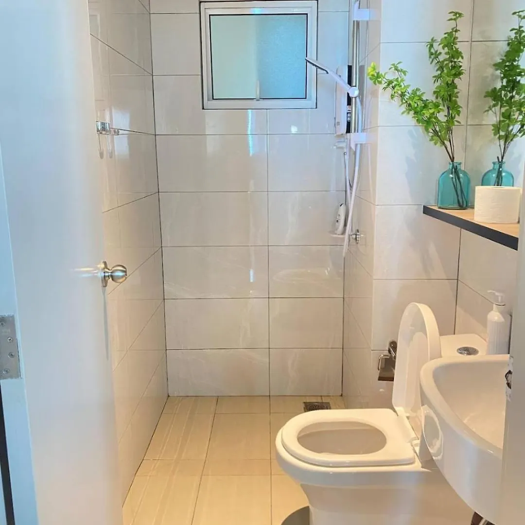 New Cozy Two Bedroom Apartment By Melaka Seaside